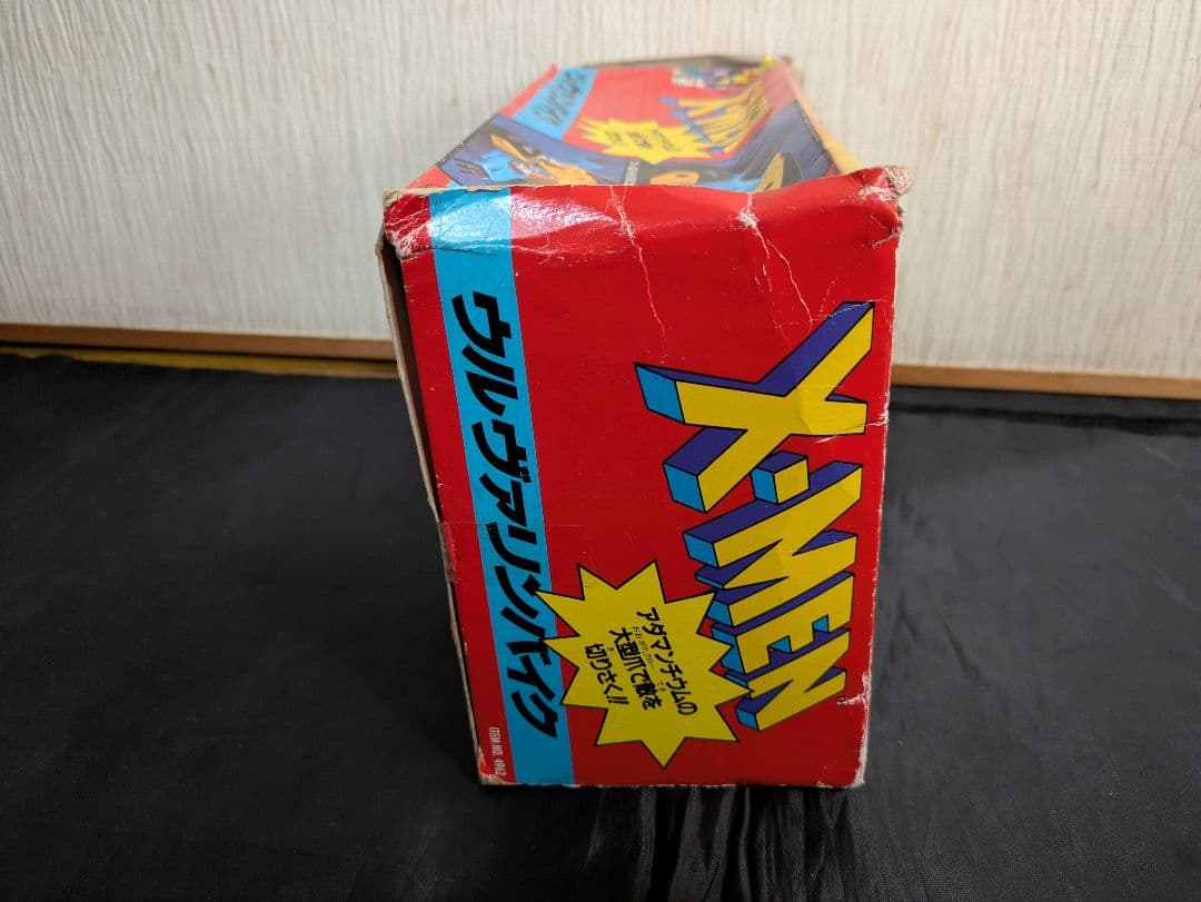 タカラ　TOYBIZ X-MEN ウルヴァリンバイク