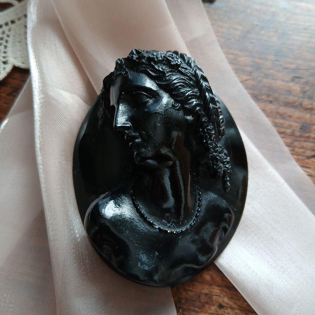 Vintage❗ブラック 彫刻 女性モチーフ ブローチ 女神 蚤の市