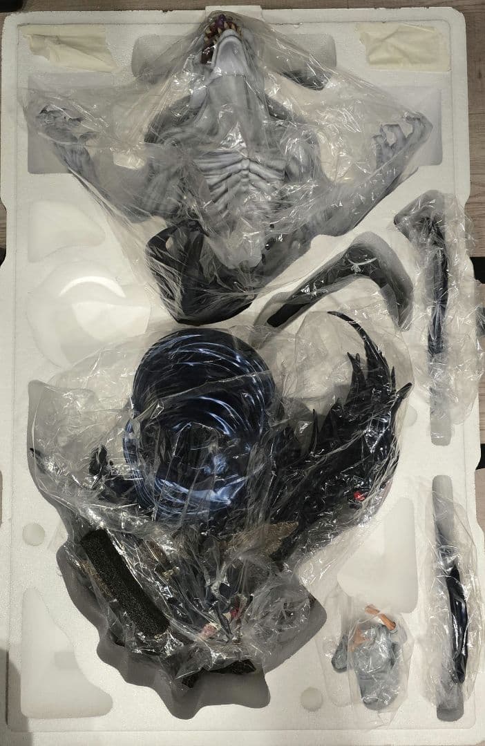 折本里香×乙骨憂太 ガレージキットフィギュア yoyo studio