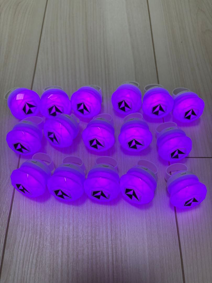 いれいす 初兎リングライト 16個