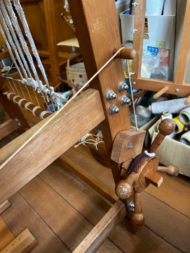 木製織り機 コンパクト設計
