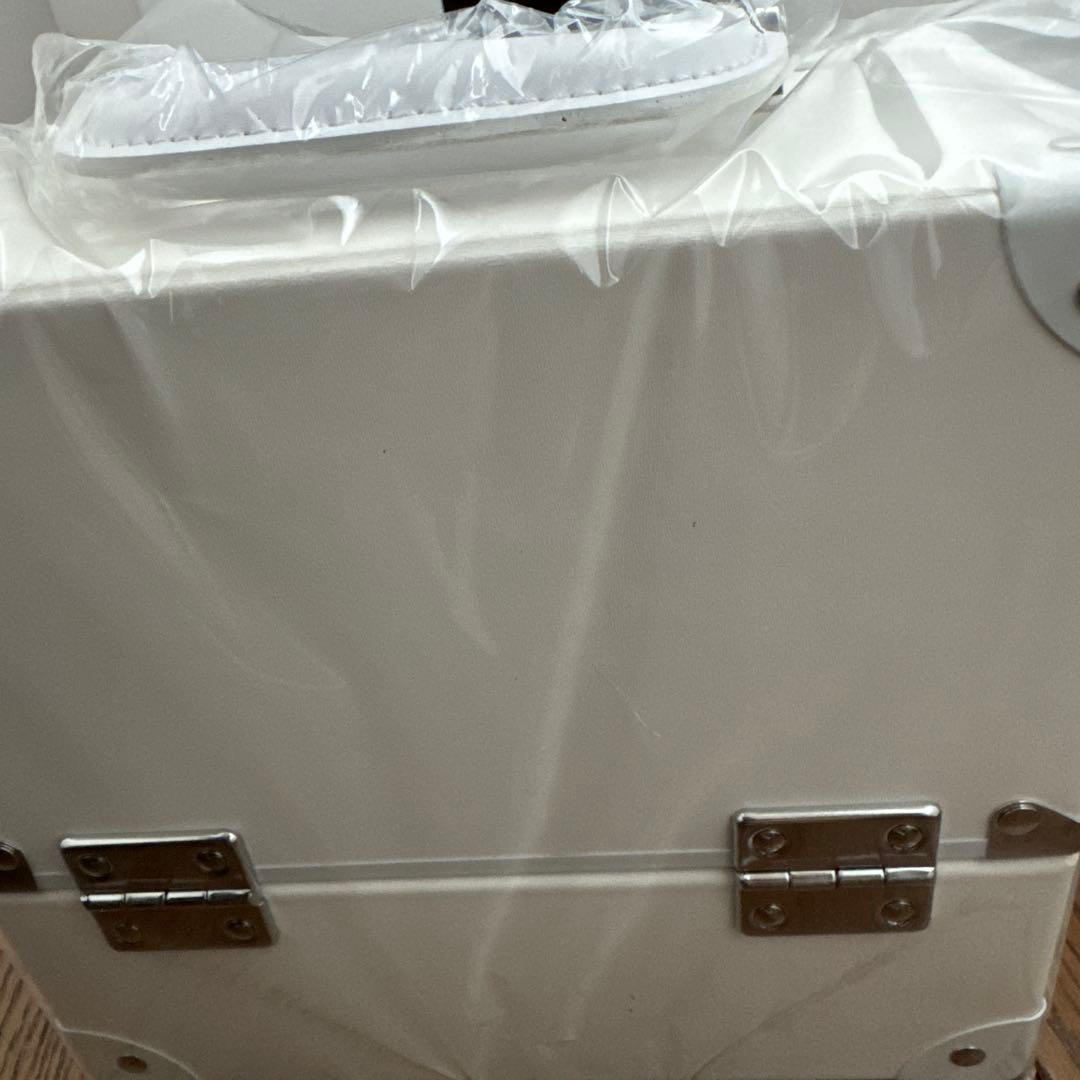 16日まで値下げ　【新品】スヌーピー　メイクボックス　ブラシ付き非売品