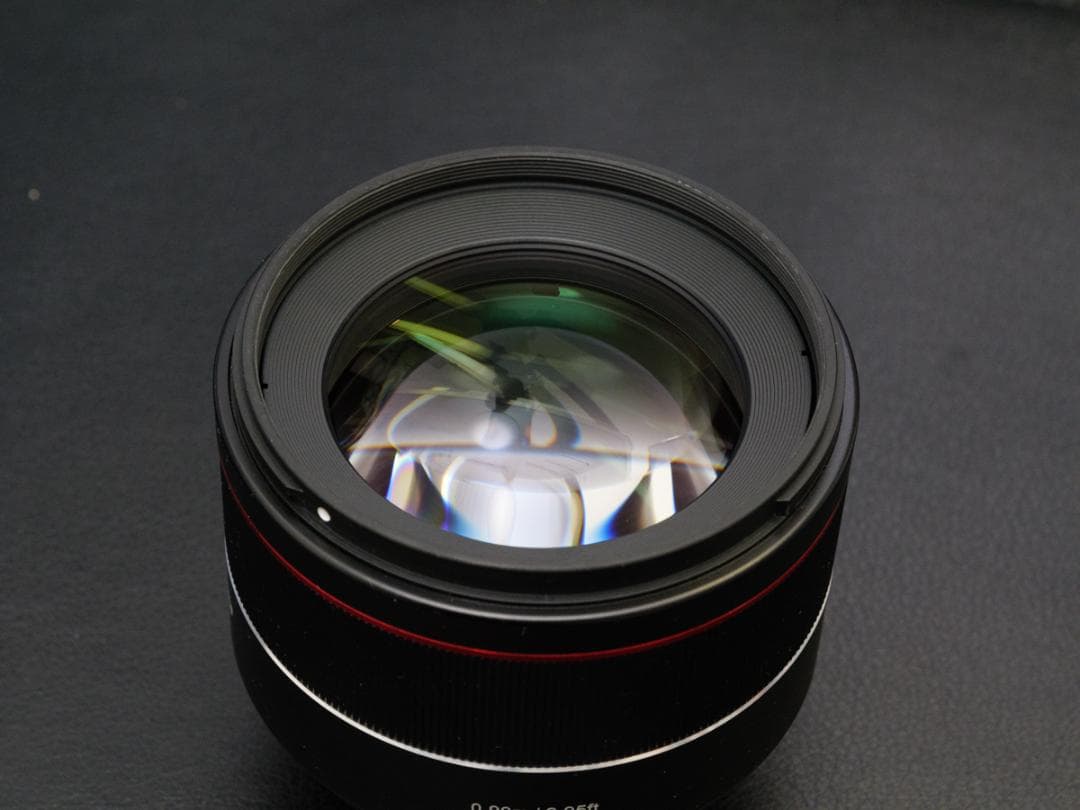 SAMYANG AF 85mm F1.4 キヤノンEF [キヤノンEFマウント]