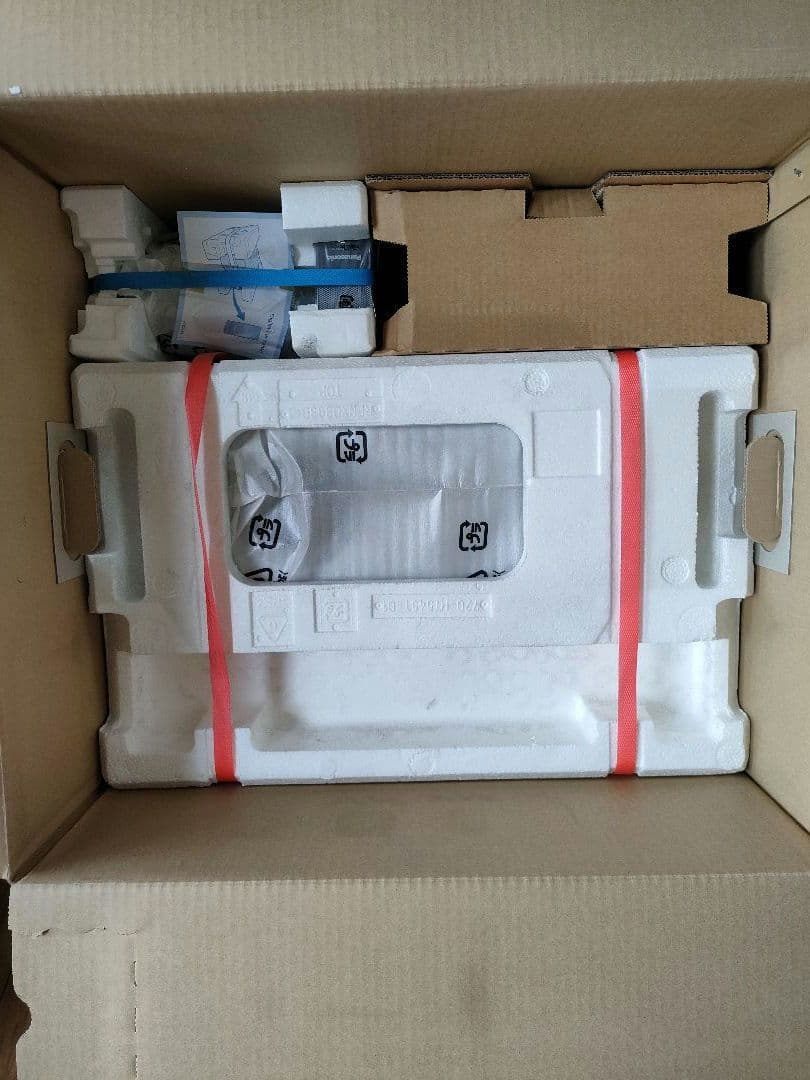 未使用　Panasonic SC-HT805W ホームシアターサウンドシステム