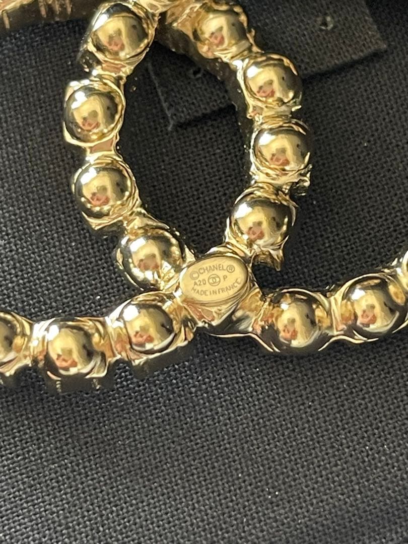 CHANEL ブローチ　ゴールド　大きめデザイン