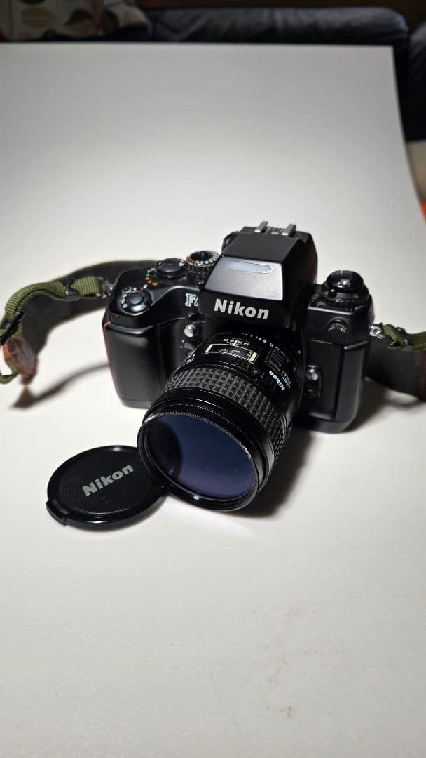 Nikon F4 フィルムカメラ Nikkorレンズ付き