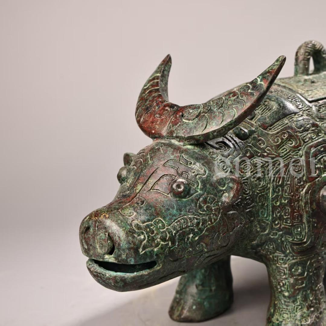 中国古美術・珍品旧藏・青銅器 牛尊 彫刻銘文入・高浮彫錾刻・純銅・置物・風水開運