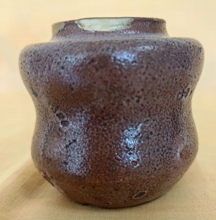 絵瀬戸肩衝胴締茶入 二重蔓牡丹唐草金補修済 茶道具 古瀬戸茶入 桐箱入