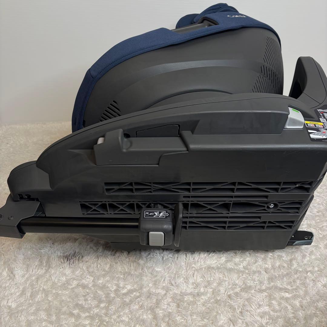 combi THE S ザエス ZB690 ISOFIX チャイルドシート