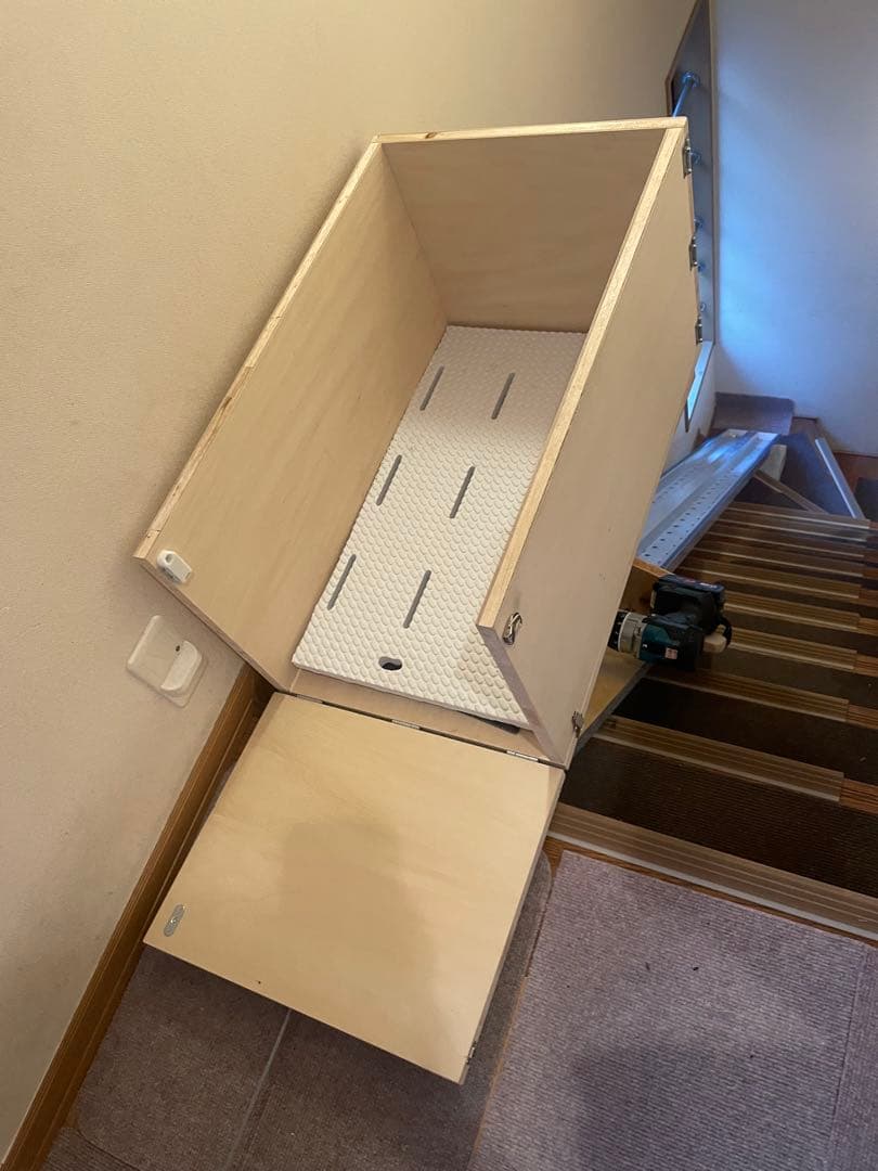 【電動階段昇降機・エスカレーター】中型犬・大型犬OK ストレスない優れ物！