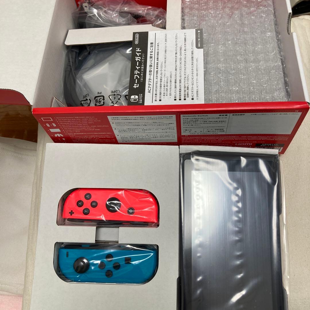 新品・未使用Nintendo Switch 本体 赤/青 Joy-Con付き