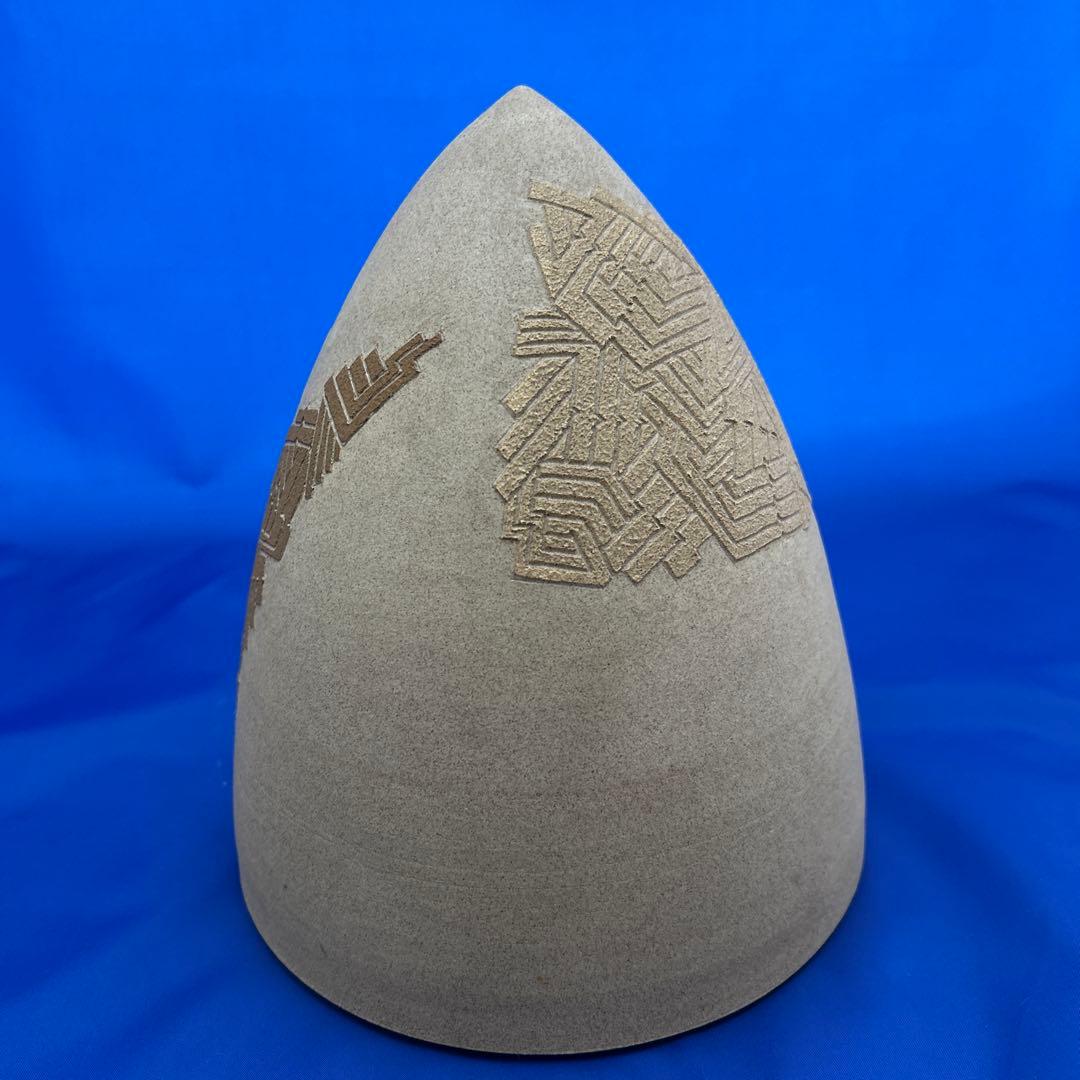作家作品 幾何学模様の三角形陶器