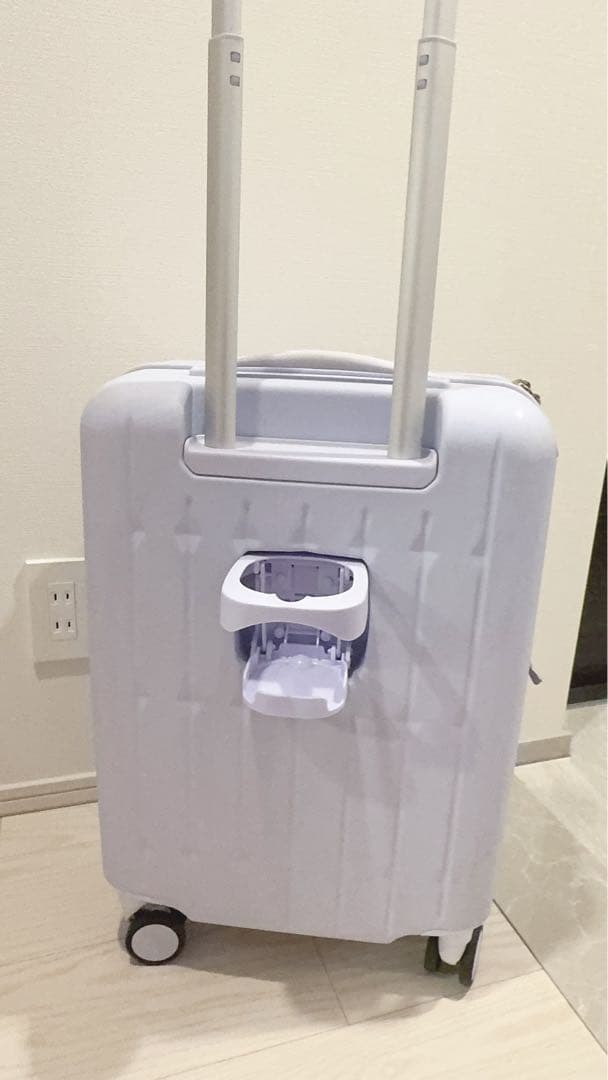 スーツケース　パステルラベンダー色
