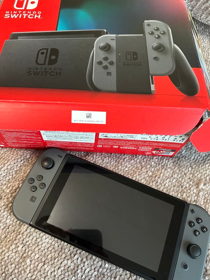 Nintendo Switch 本体と付属品一色とプロコンセット