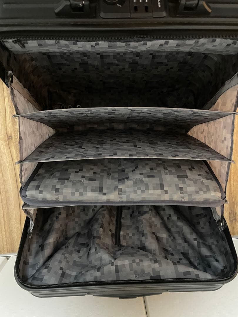 【美品】リモワ サルサ ビジネストロリー ブラック