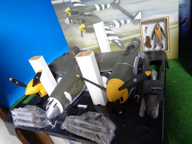 稀少!!21st 1/18 P-38 ライトニング