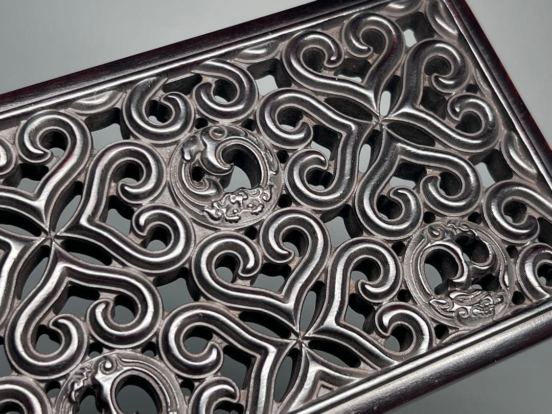 木製　小物入れ　紫檀　硯箱　透かし彫り　龍紋　極細工　文房具　中国美術　美品