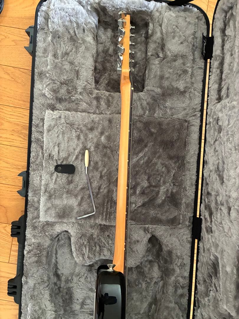 Fender ストラトキャスター ブラック