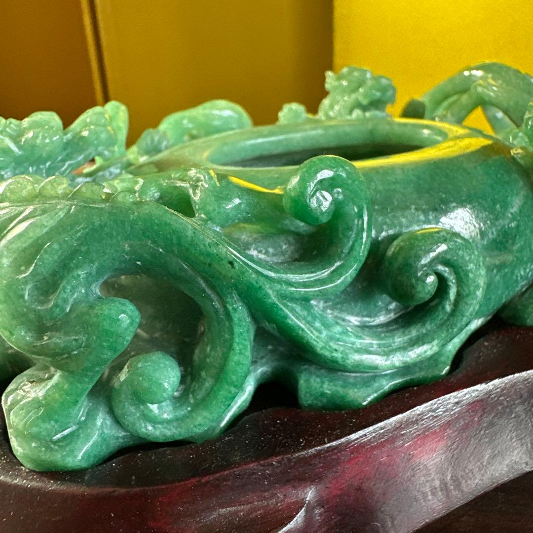 翡翠，置物，文房具，彫刻 ，木製台座付き