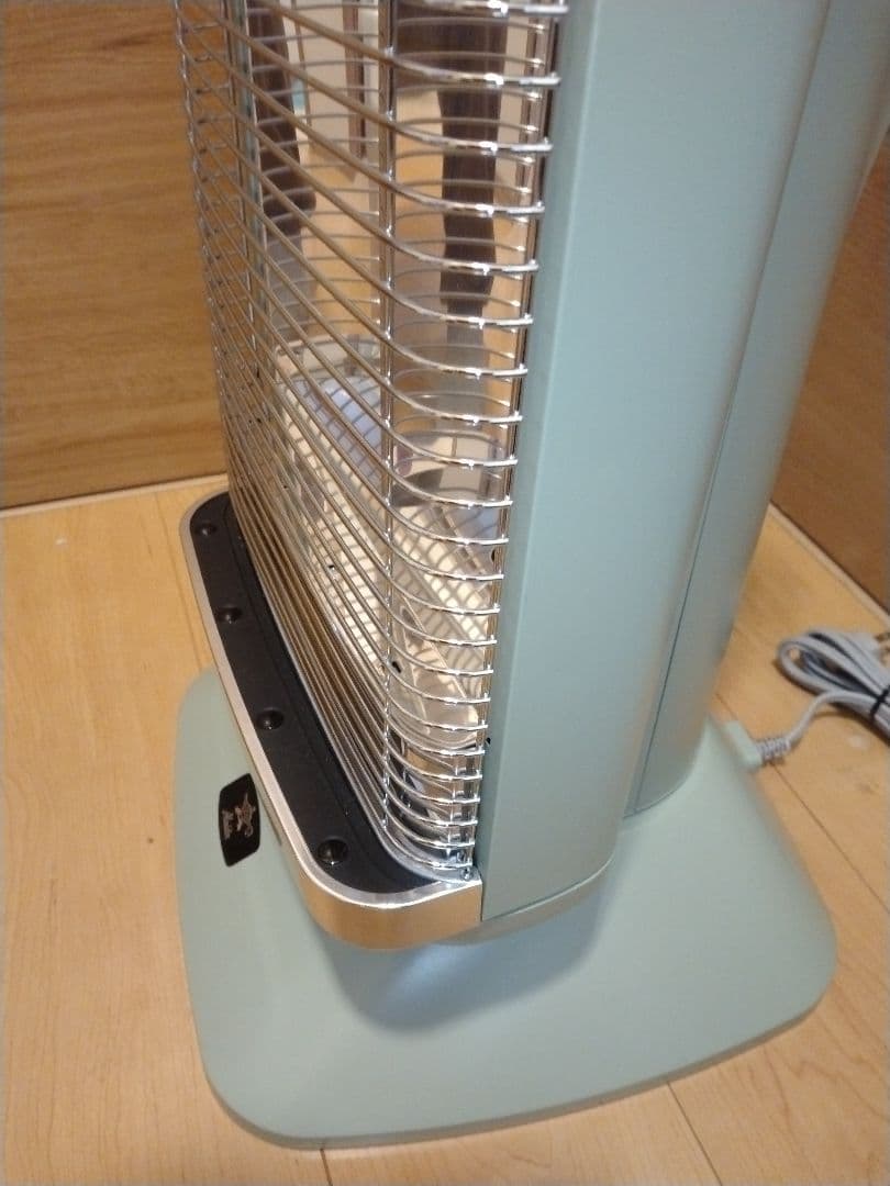 極美品アラジン　グラファイトヒーター　CAH-2G10EY-G 2022製