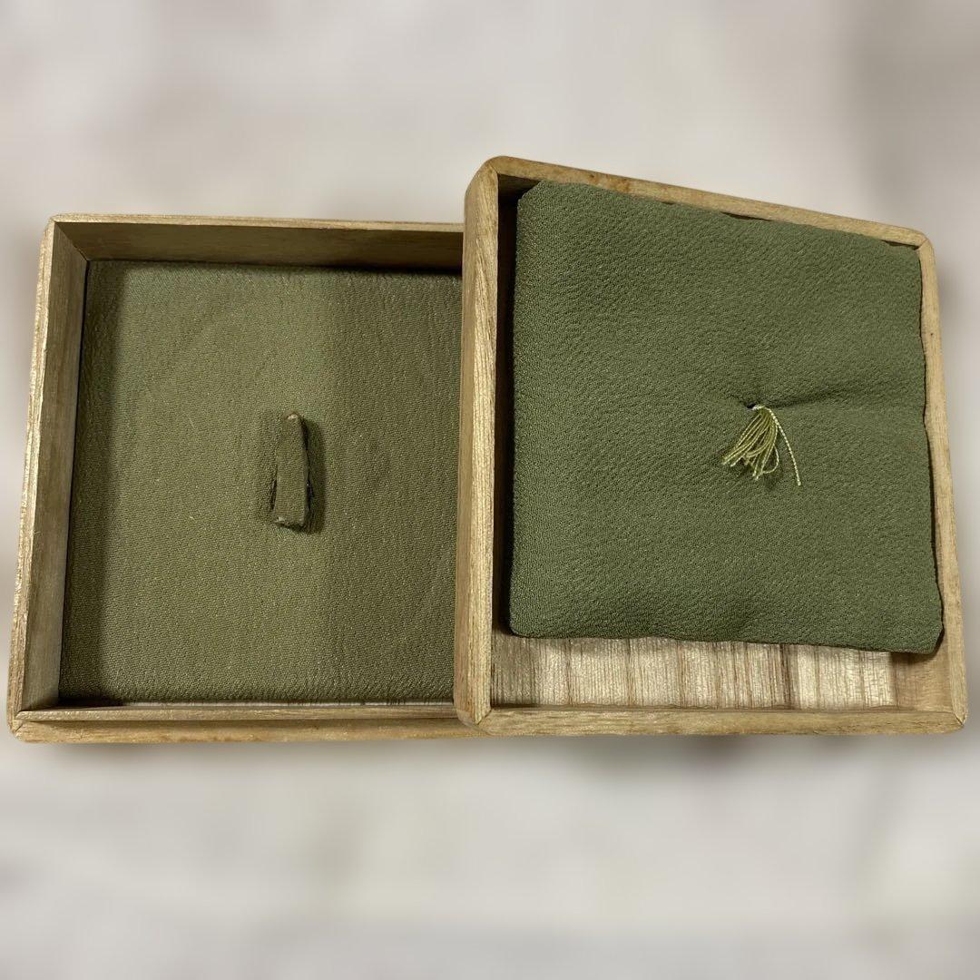 B-37 鍔　素銅地変形鍔波濤図　武具　刀装具　江戸時代　骨董品　美術品　工芸品