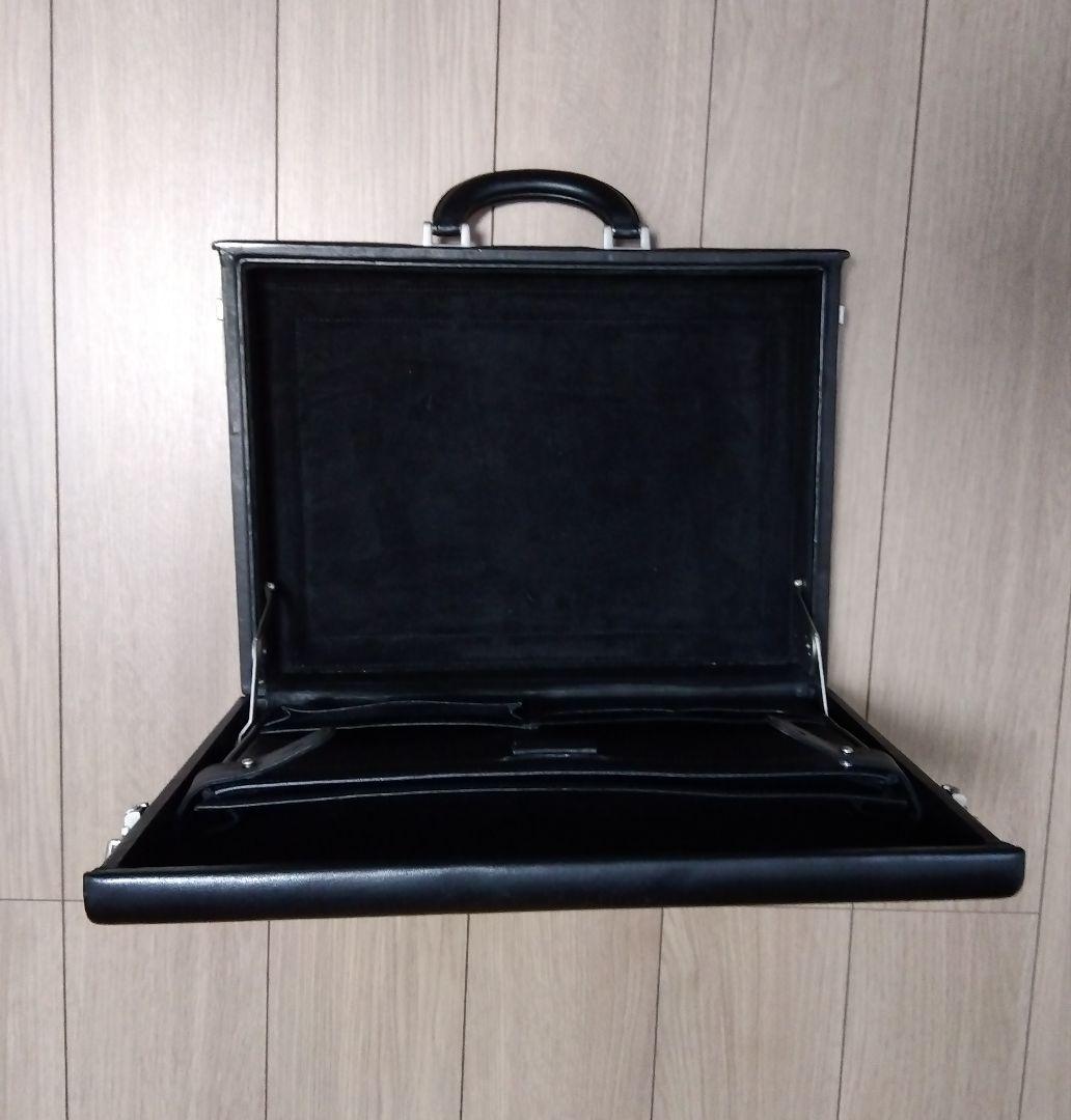 TUMIアタッシュケース美品