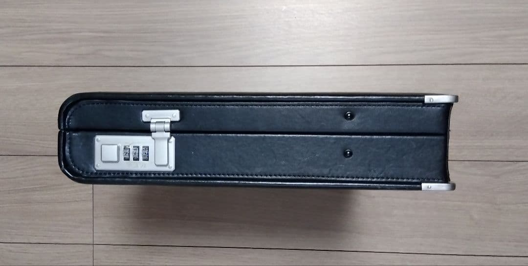 TUMIアタッシュケース美品
