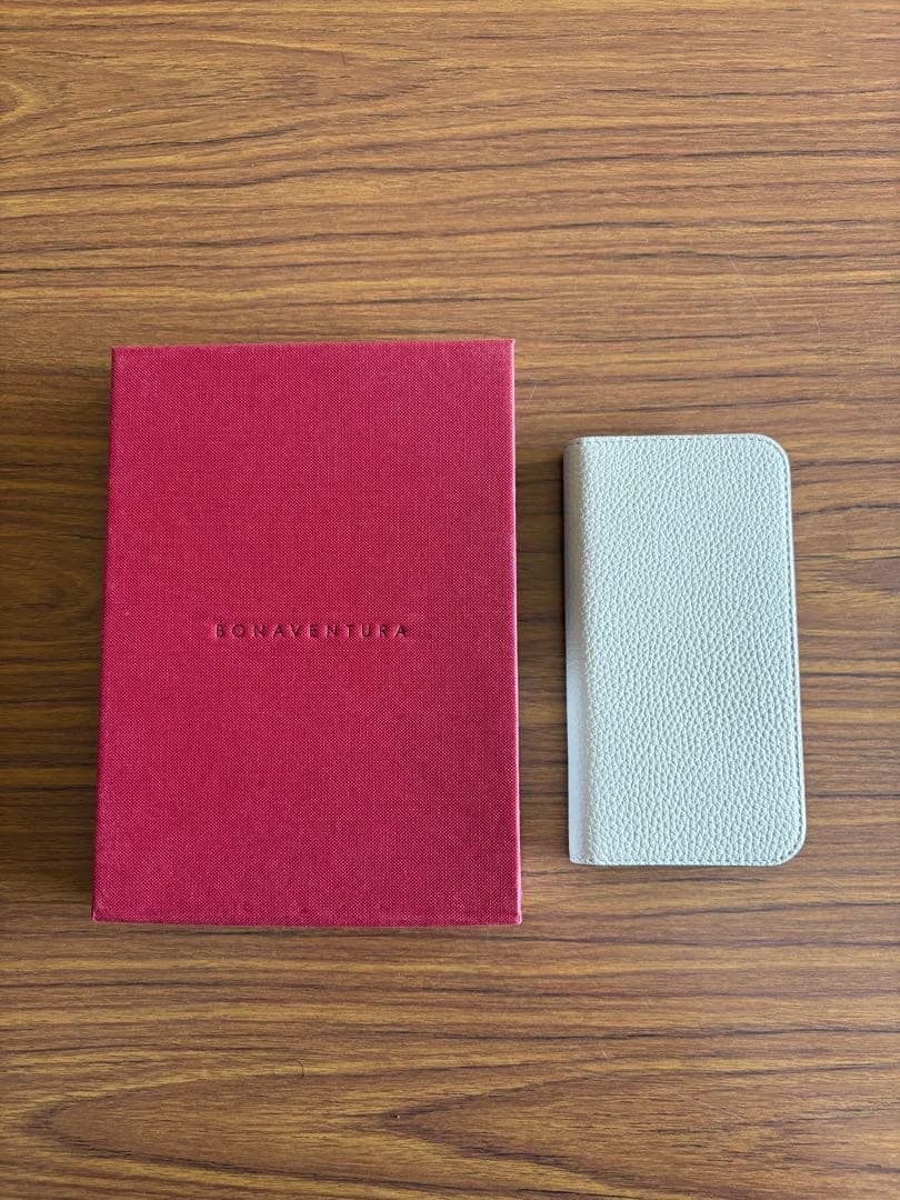 ボナベンチュラ　iPhone14 ダイアリーケース　シュリンクレザー