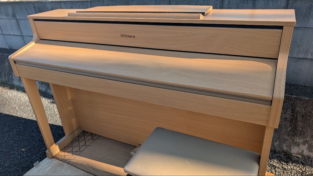 送料込み Roland 電子ピアノ HP605 16年製 激可愛い♥激美品