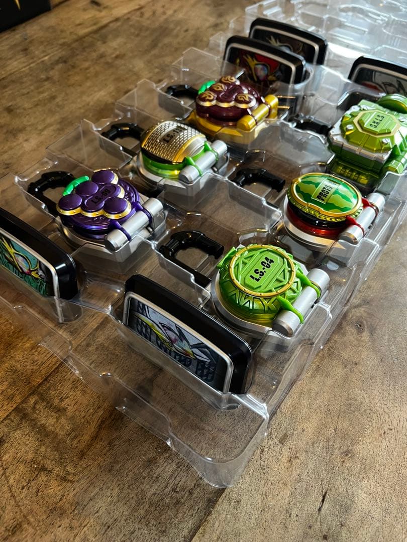 【美品・未使用】仮面ライダー鎧武 CSMロックシード 呉島セット