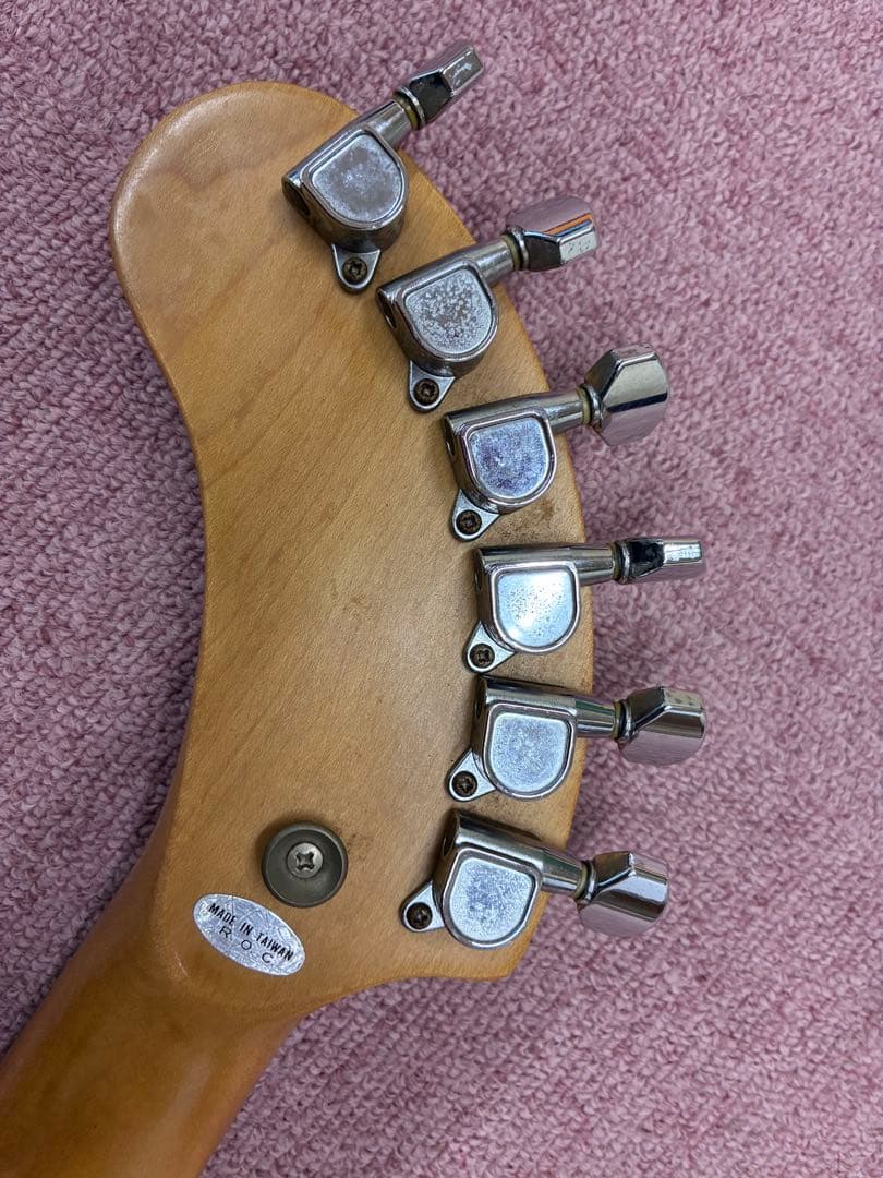 ZO-3エレキギター