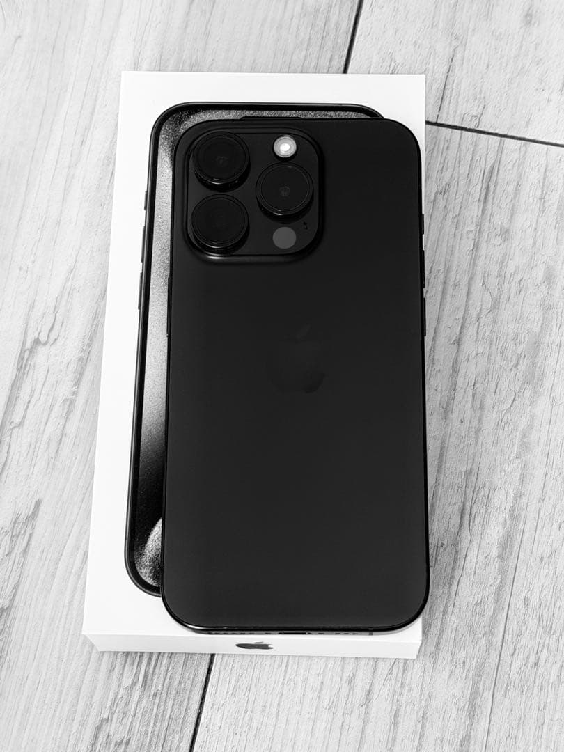 （おまけ付き）iPhone 15 Pro 256GB ·SIMフリー