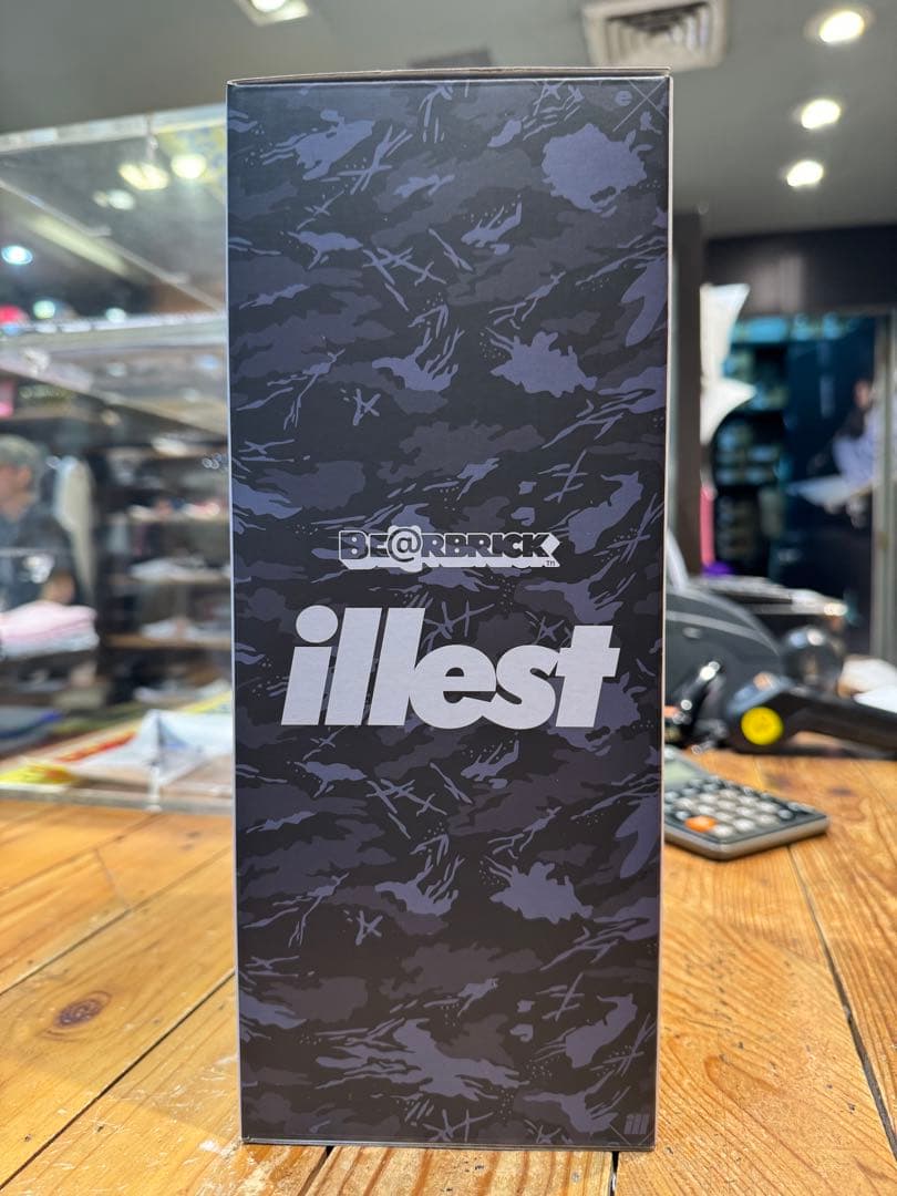 海外限定 ベアブリック illest Bearbrick Motorhead