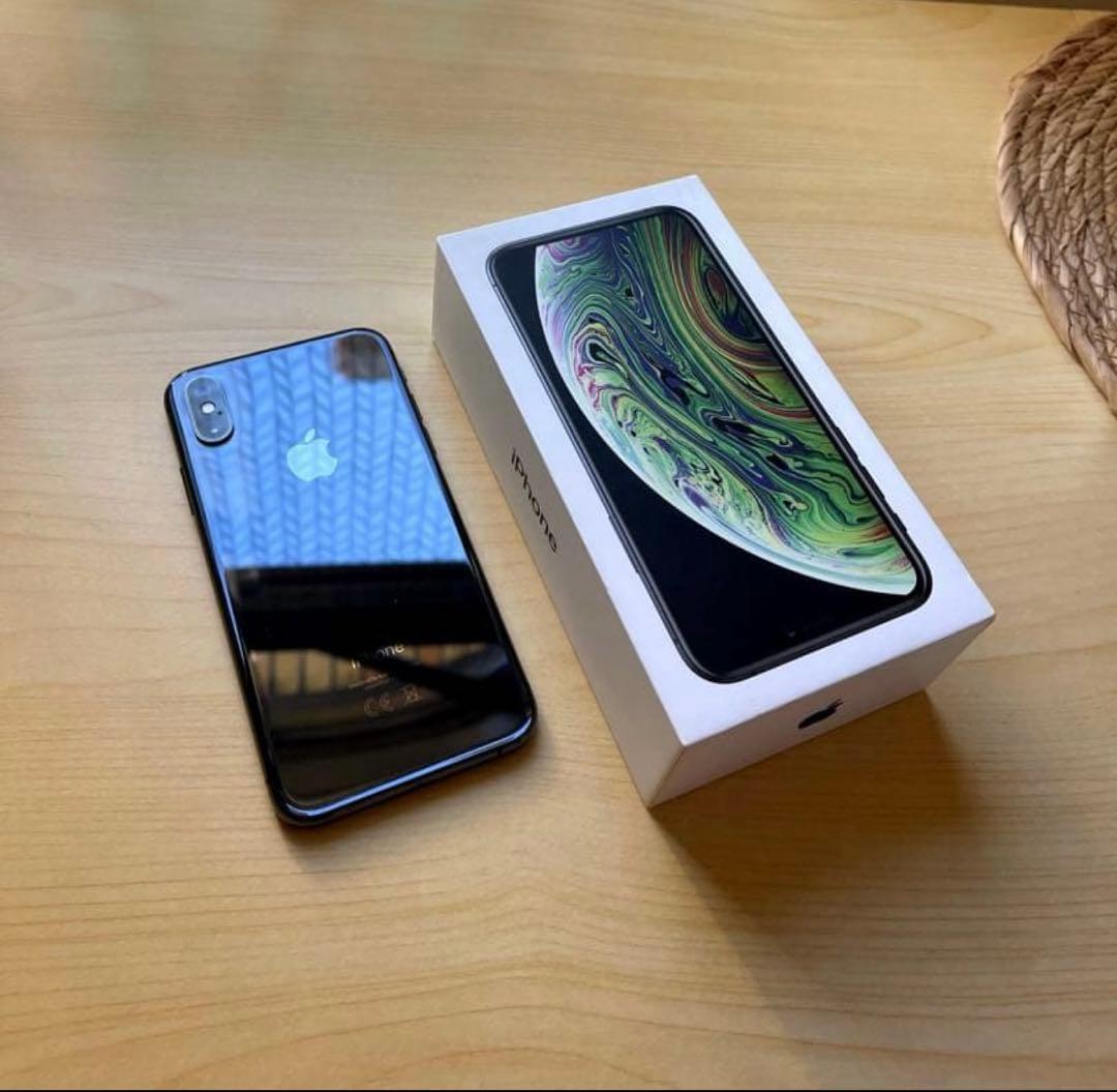 iPhone XS 64GB スペースグレイ（SIMフリー）