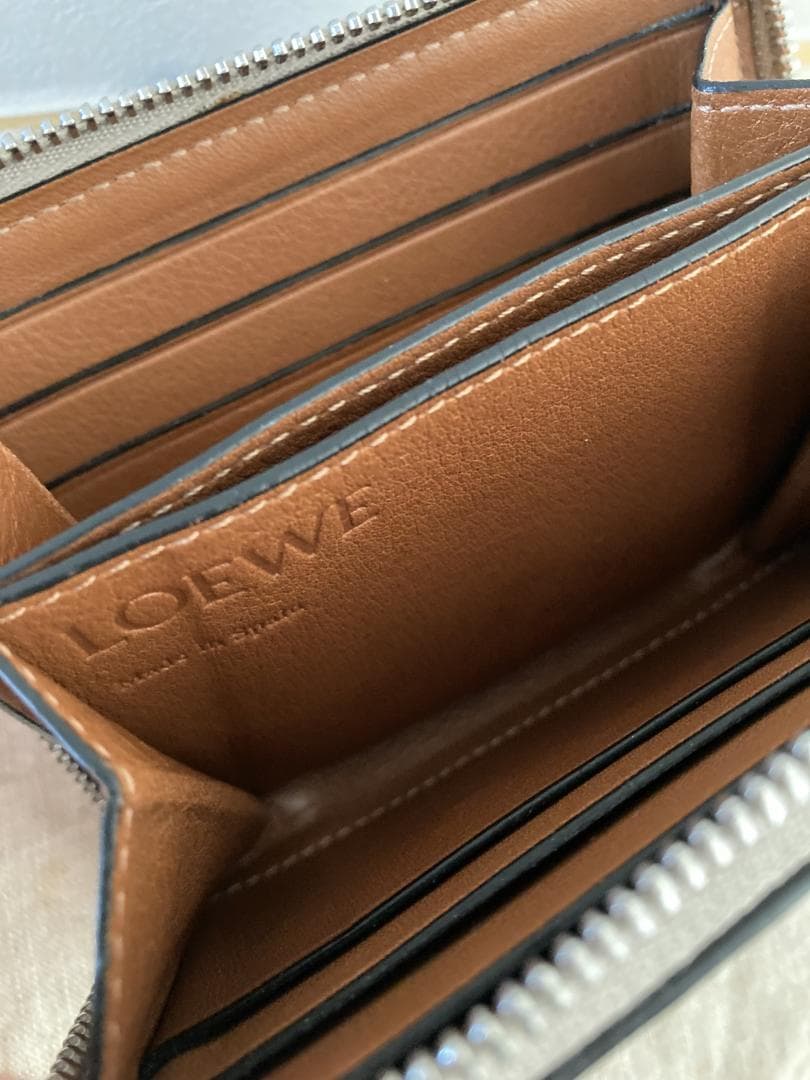꒰美品꒱ LOEWE／ロエベ／アナグラムコンパクトジップウォレット／ベージュ