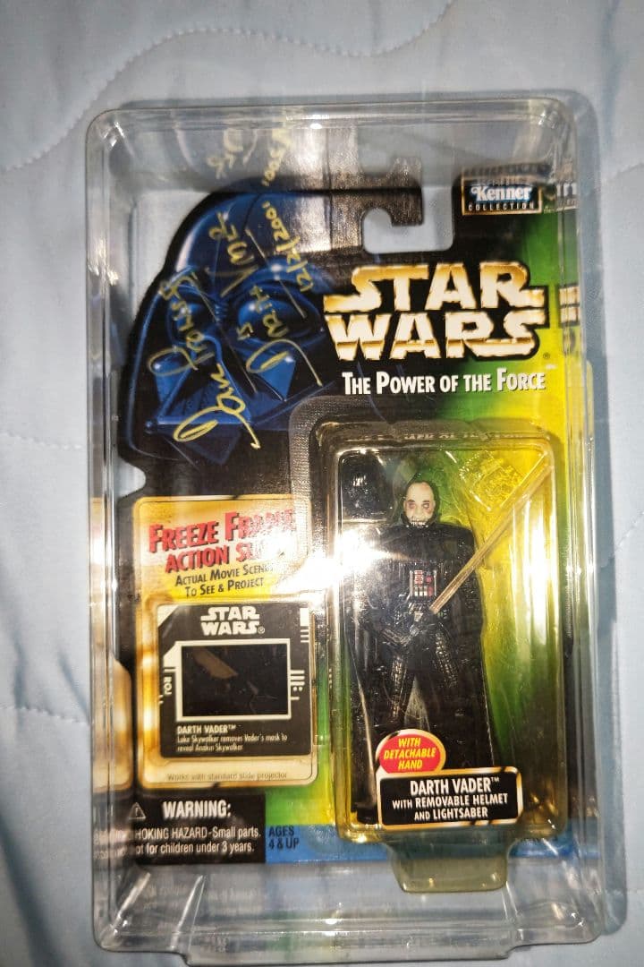 スターウォーズ　ダース・ベイダー　デビットプラウズサイン入りフィギュア美品