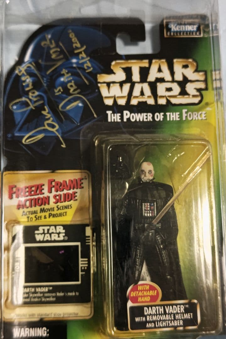 スターウォーズ　ダース・ベイダー　デビットプラウズサイン入りフィギュア美品