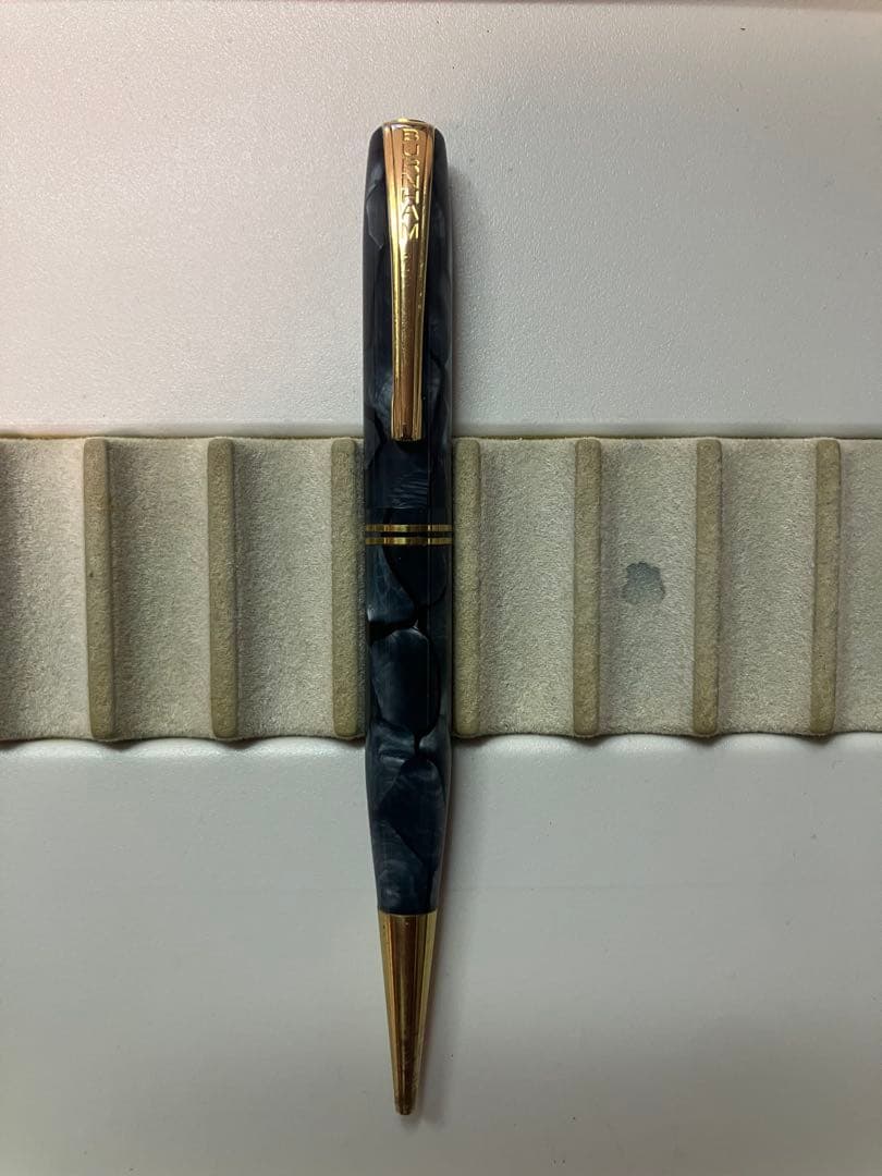 BURNHAM　バーナム　ペンシル　1.18mm グレーマーブル