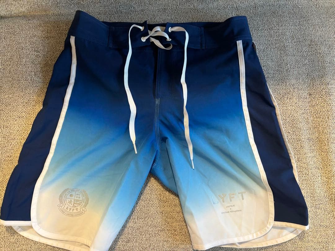 LYFT ステージショーツ　水着　リフト