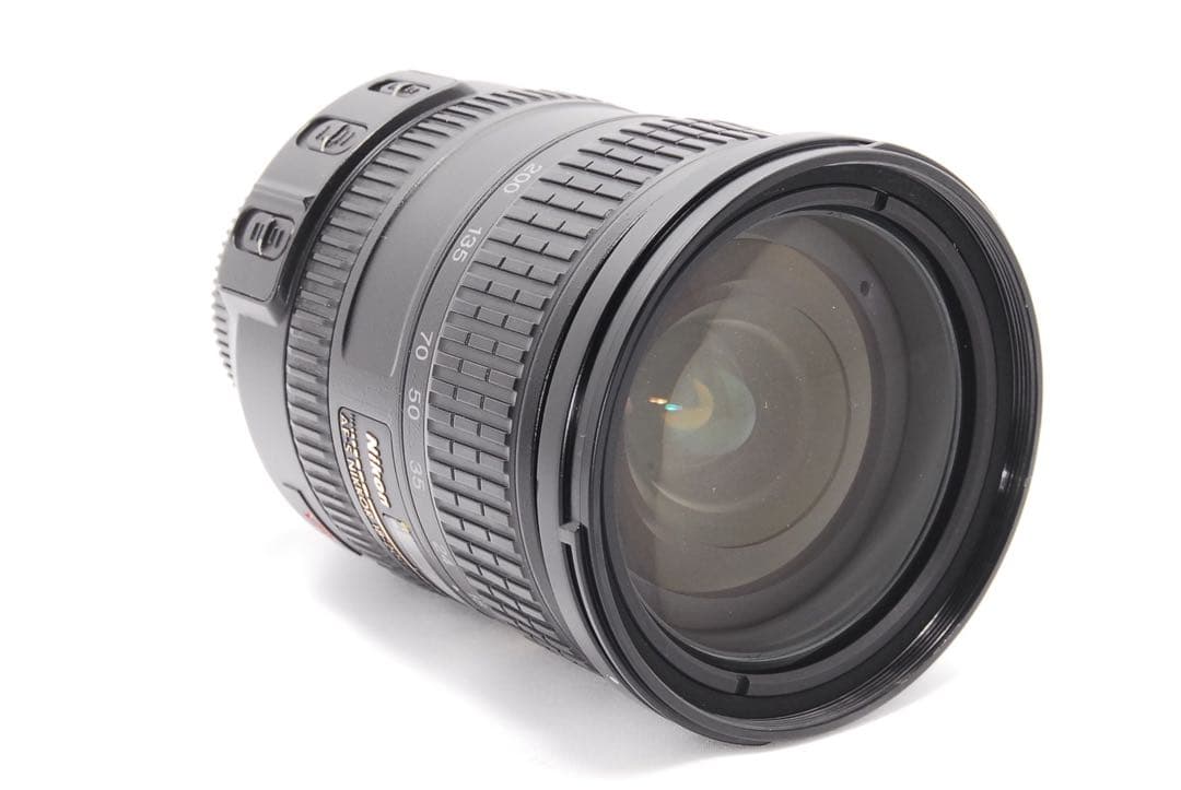 広角～望遠 Nikon 18-200mm VR 軽量レンズ 高倍率ズームレンズ