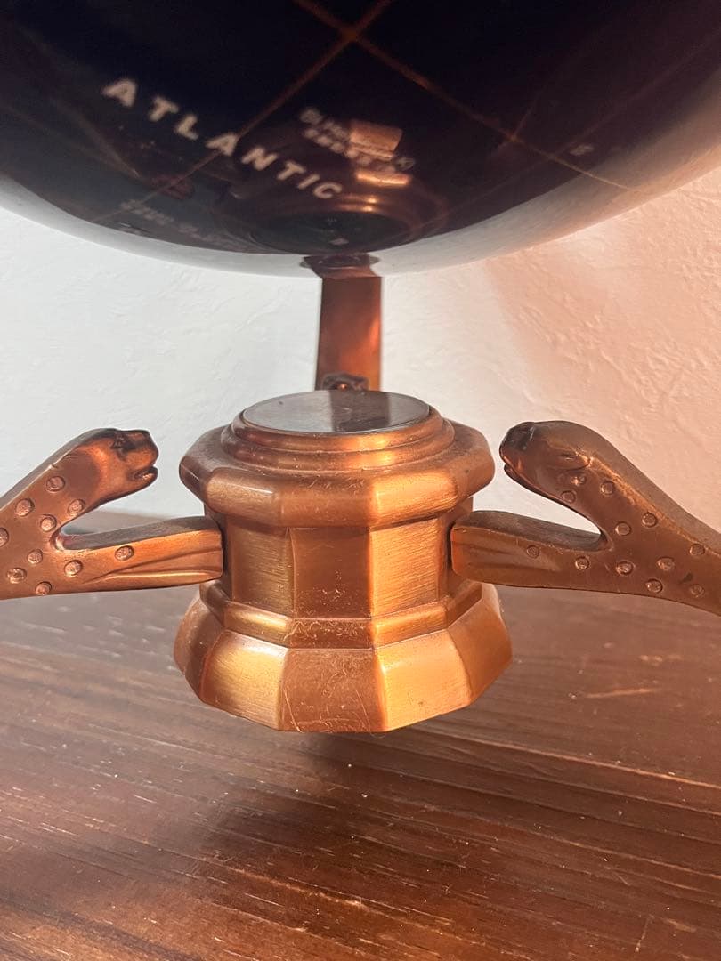 地球儀　天然石　インテリア　猫脚　縁起物　置物