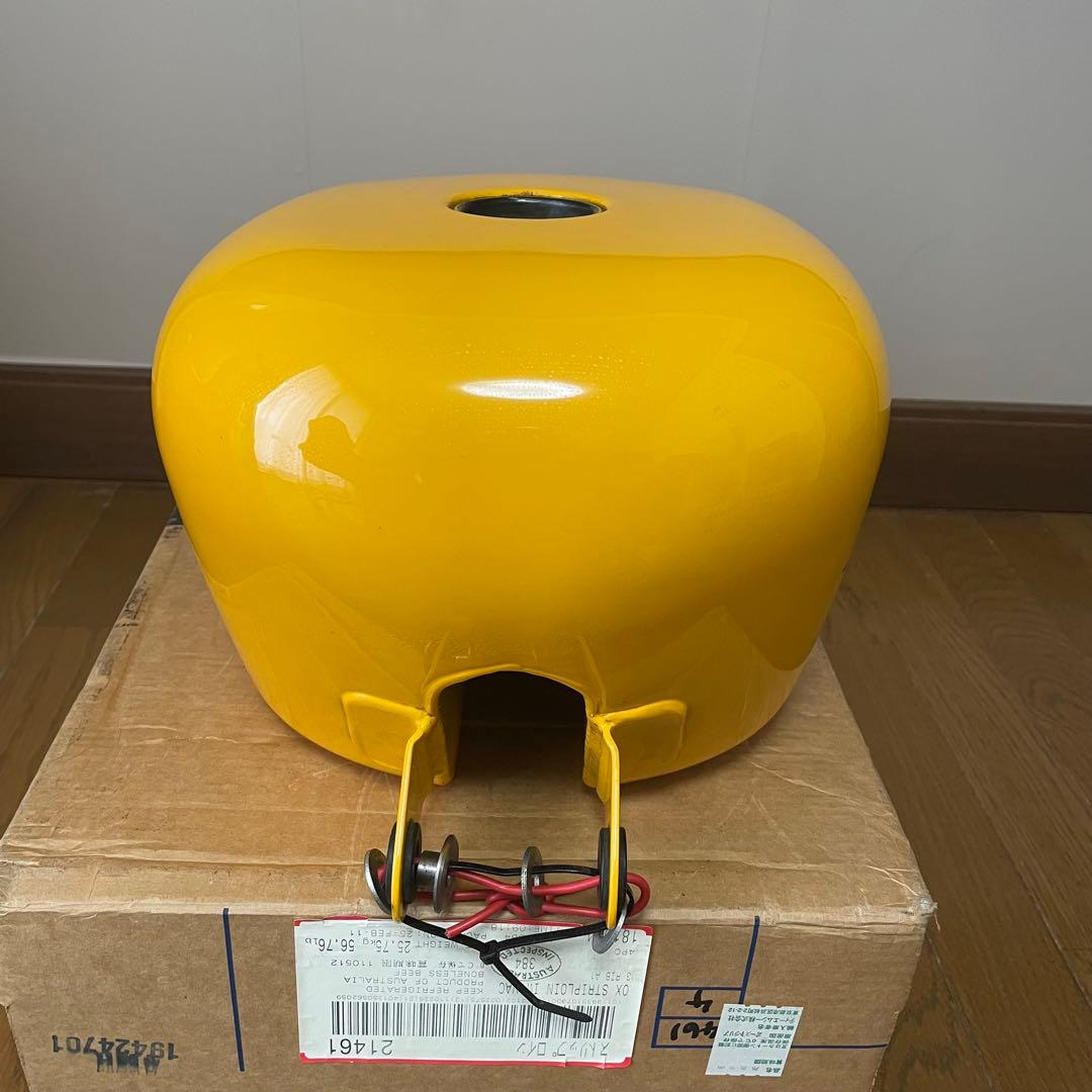 Sportster XLH883 2000年式　タンク イエロー リジスポ