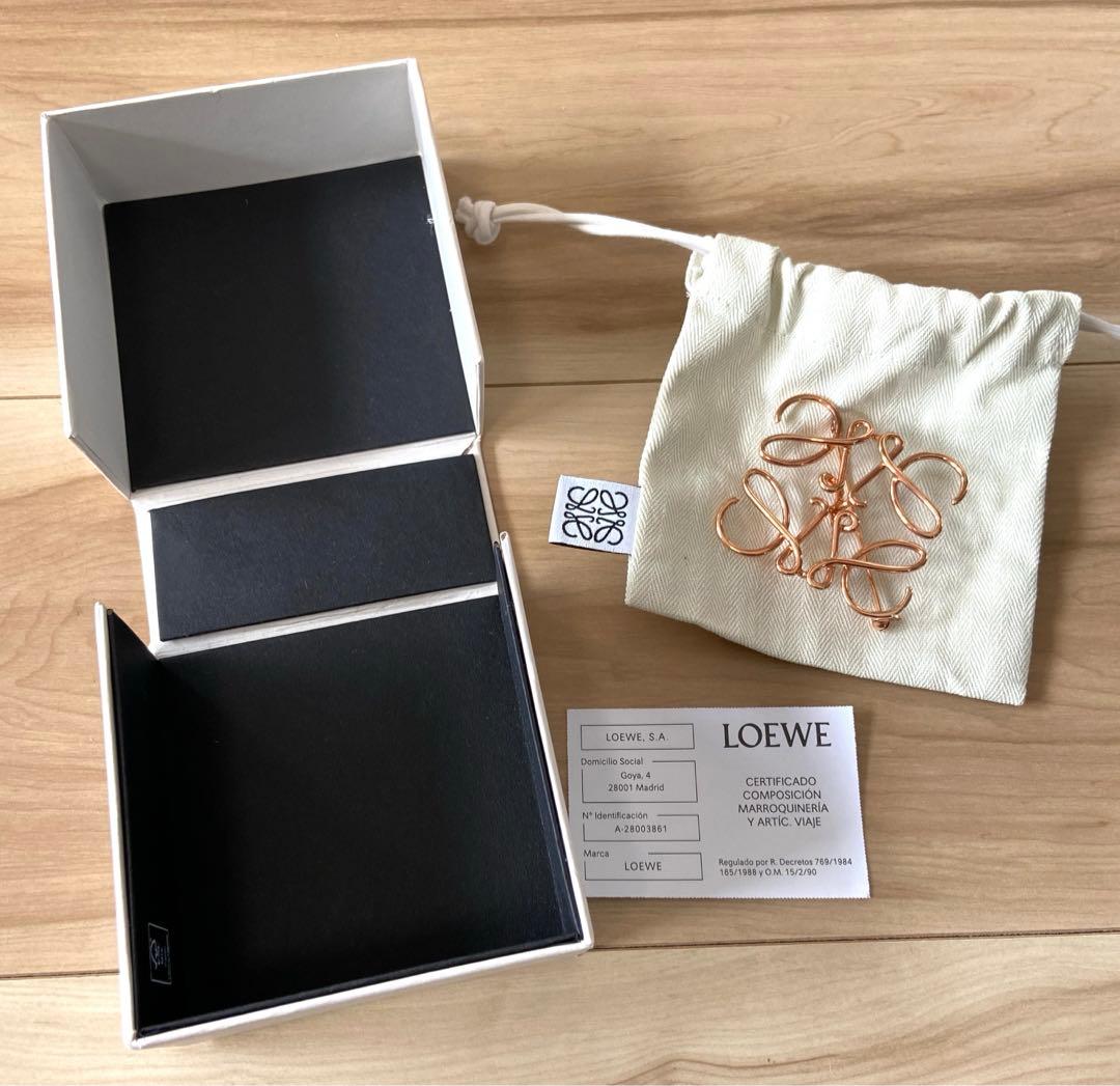 美品✨LOEWE アナグラム　ブローチ　ローズゴールド