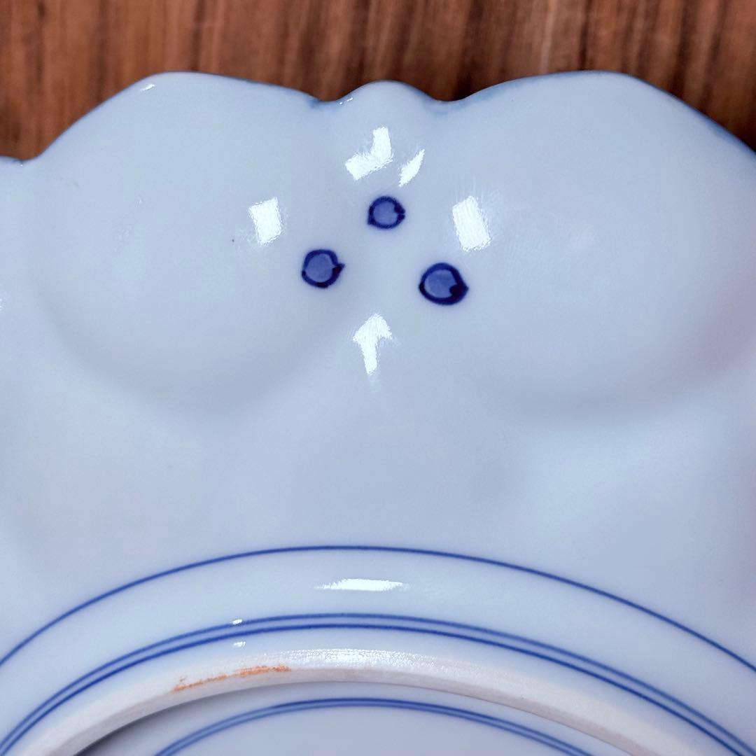 肥前南河原源右衛門　作　染付草花文　皿　源右衛門窯　直径30㎝　尺皿　本物