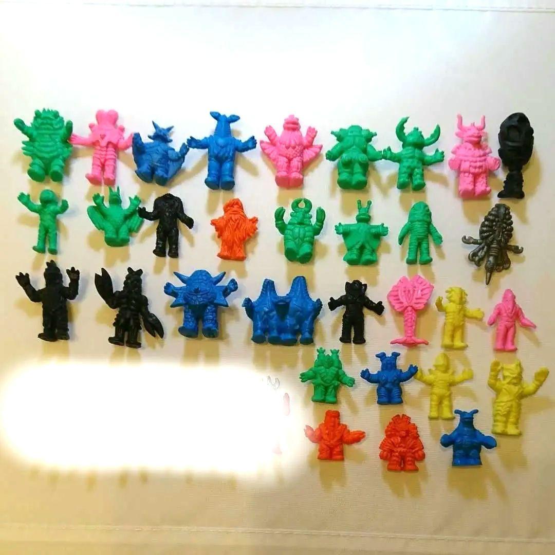 怪獣消しゴム　ウルトラマン　昭和　レトロ　ガシャポン