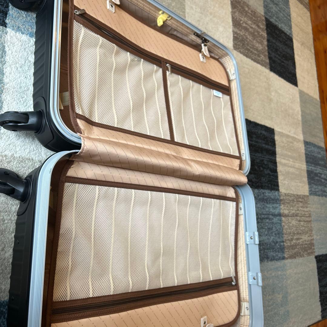 スーツケース、 72cm✖️29cm鍵付き