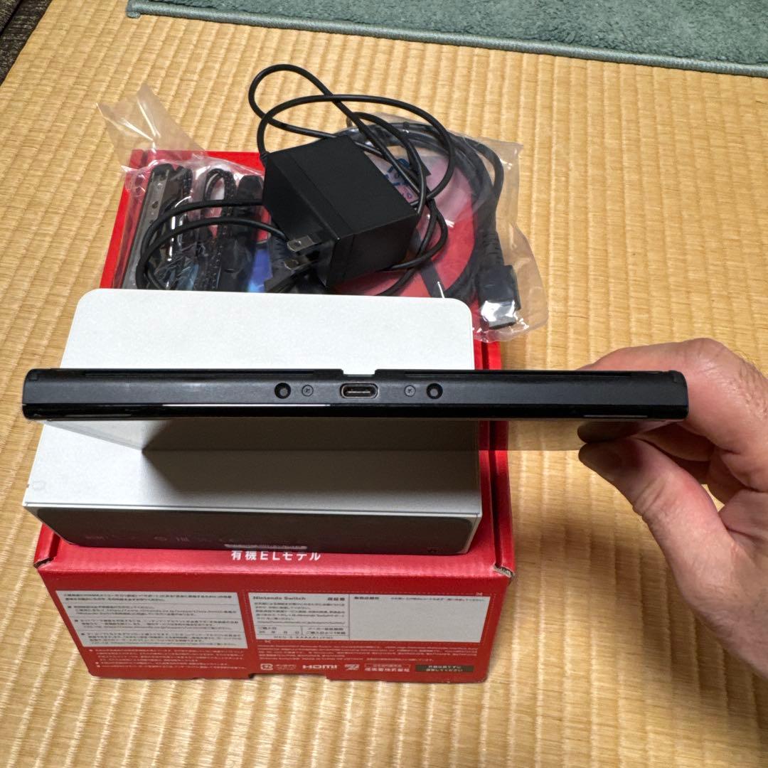 Nintendo Switch 本体 有機DL Joy-Con無し
