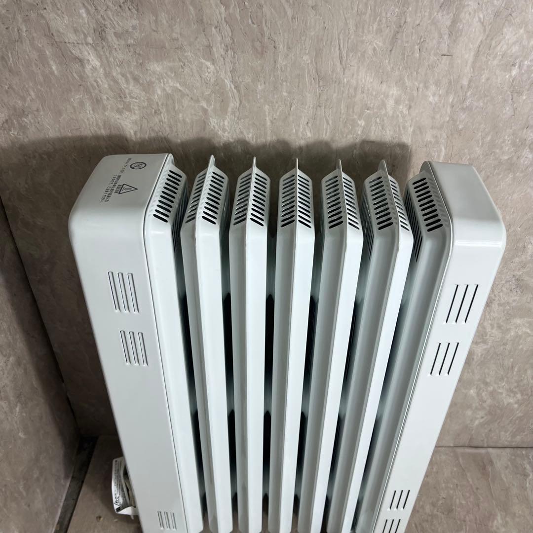 美品 Dimplex オイルフリーヒーター B05 ホワイト ECR12E