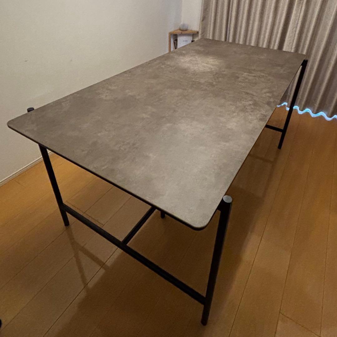 セラミックテーブル（モーダエンカーサ/ピパテーブル）