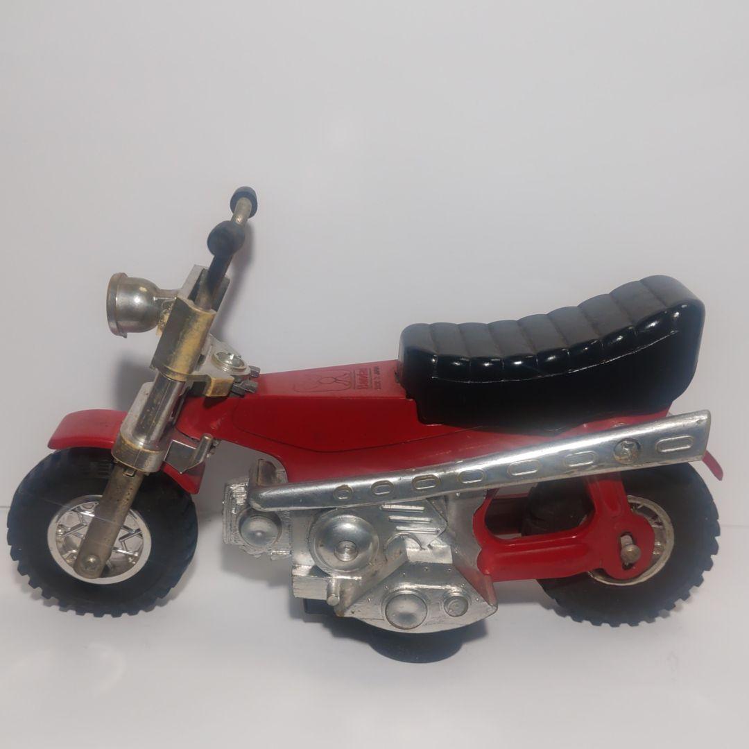 激レア！　バンダイ　プルバック式　バイクミニカー　ダックス